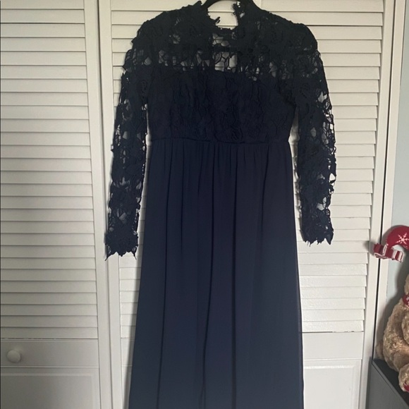 Maternity dress by Chi Chi London size US 4 - Picture 5 of 7